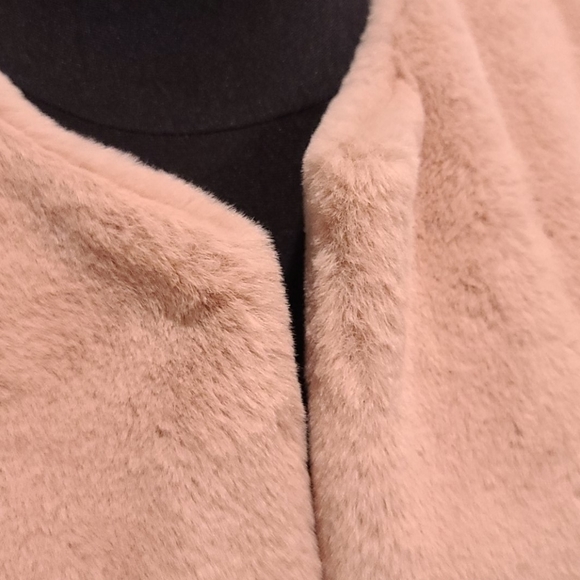 Lungo l'Arno Faux Fur dusty pink open coat - Picture 8 of 15